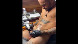 Making a tat on my gigantic sausage