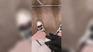 Porntubers Man rod Encaged Because Daily Views Are Down