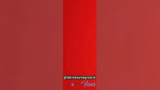 Pongo a mi amigo en cuatro y luego termino viniendo me en su backside.