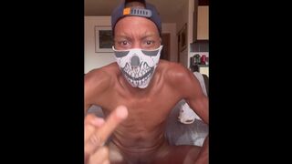 Rejoins-moi sur JFF et viens kiffer mes three nouvelles vids