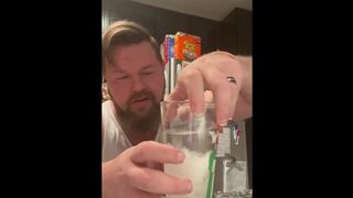 Meaty Manhood Bodybuilder Makes Ice Cubes With Straps of His Spunk