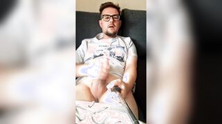 Quickie on the sofa – morning weenie ease