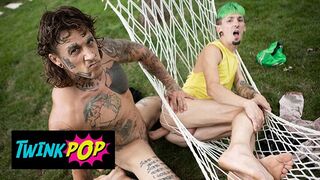 Youngster Pop - Slender Nice Fellow Charly Willinsky Gets Astonished By Beefy Bo Sinns Meaty Pecker