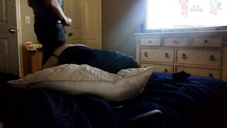 Super-naughty Married Man Shoots a load and Heads Before Work. Morning SUPER HOT BOINK