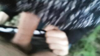 Twunk gets a oral job outdoors