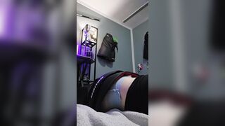 Hockey Jock polishes & Blows a load in Pullup (nappy)