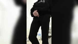 Twunk dryly jacks off in the polyclinic