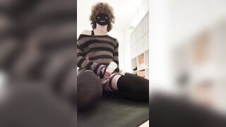 Femboy uses his fresh fucktoy