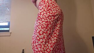 Cash-shot thru microskirt! Gigantic caboose trap wanking off