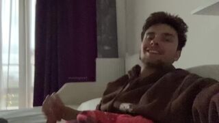 molten hetero school stud drains off his phat cut sausage