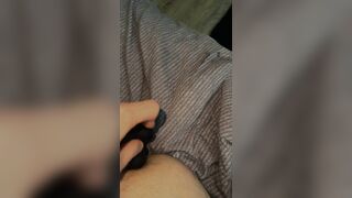 Analkugel ins enge Arschloch geschoben