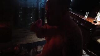 determined to catch up with fake penises after a romantic appointment with an alpha masculine finished suddenly