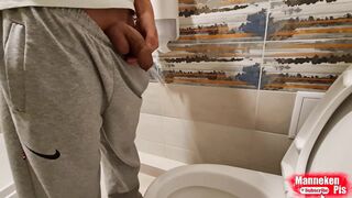 Youthful homo lengthy urinating at home