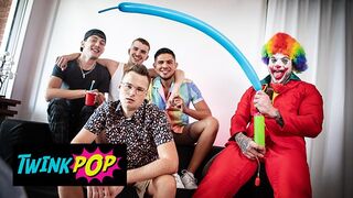 Lad Pop - Stripper William Gravy Surprises Brent North With His Incredible Assets & They End Up Pounding