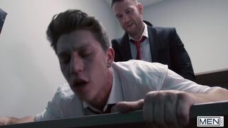 MENSEXGEAR - Paul Canons Electronic Culo Butt-plug Is Let out When He Interviews With Molten Kit Cohen