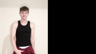 Wordy Gym Taunts You With That Thick School Bone