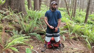 Uncircumcised Wanking in the Trees