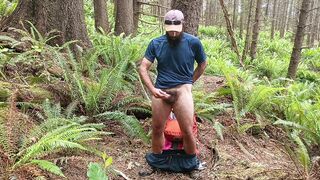 Uncircumcised Wanking in the Trees