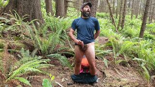 Uncircumcised Wanking in the Trees