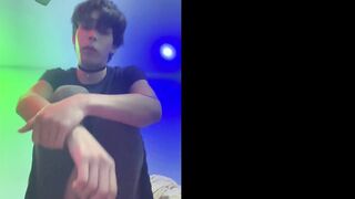 Do you like tomboy orFamboy