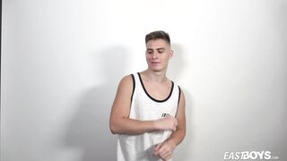 Muscle man Jonathan Hicks displays his six pack