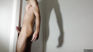 Bulky Dude Wall-Humps and Sploogs a Meaty Cum shot