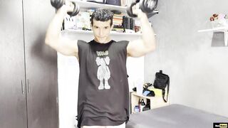 In Spanish I ripple my muscles and end up pulverizing my dark-skinned fucktoy