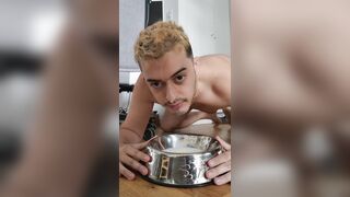 Argentine gulping milk bare like a rear end