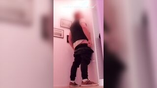 Uncircumcised Man at the Gloryhole – Slow Have fun and a Deep Pull out