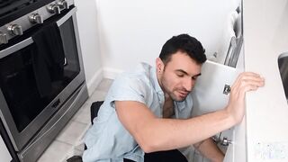 REALITY STUDS - Plumber Ian Greene Gives Me A Cute Look Of His Booty Then Lets Me Nail Him For Currency