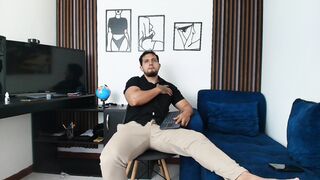 cada vez me calienta mas el jefe