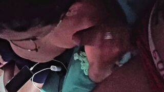 Pus meu papai pra mamar e ele me fez gozar