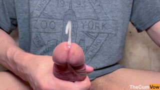 CLOSE UP SPUNK FOUNTAIN