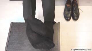 Beefy bear Alexander disrobes and kneads his size ten soles