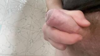 Morning Fap with Uncircumcised Pipe — with Cum-shot