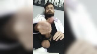 Pajote en pijama con cockring