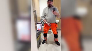 Strung up Irish Tradie Restroom wank