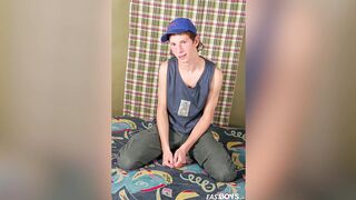 Grinning magnificent stud displays off his super-hot bod comp