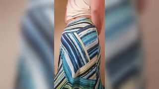 Fake penis Joy Hefty Rump in Lengthy Micro-skirt