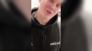 HOMO CRUISING IN PUBLIC REST ROOM