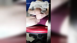 TWUNK se hace una supah paja hasta que escurre su leche sobre la mesa  SantinoMadness