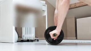 Coregasm: his pulsating man-meat runs in rivulets jizm on the floor during a bare exercise sesh - CoregasmicTruth