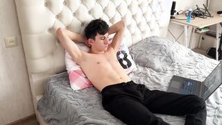 part 1 gay-for-pay fellow caught masturbating off to homo porno