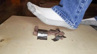 Gigantic Stomps Roped Lil Thru The Day!