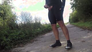 Public jack off pt2, right next to the highway. Maybe got saw.