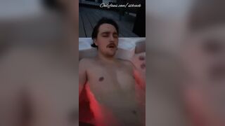 Deep-throating fountains in the sizzling bathtub