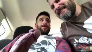 Dad gargles Man’s good-sized trunk in the backseat