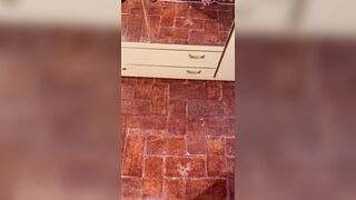 A hefty cum-shot after a bathroom