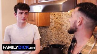 Steamy Son-in-law Myott Hunter Gets His Cock-squeezing Bunghole Poked By Stepdaddy On Thanksgiving - Family Boner