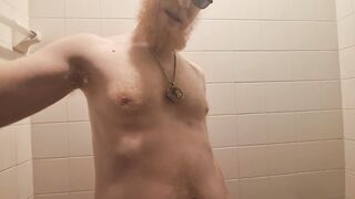 Wanked off in the bathroom - with a massive money-shot!